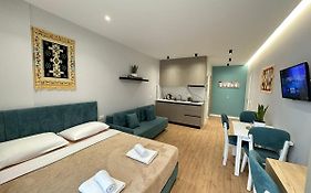 Trea Accomodations - Suite Lungomare